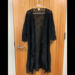 LuLaRoe woman’s Large Shirley Kimono, black lace